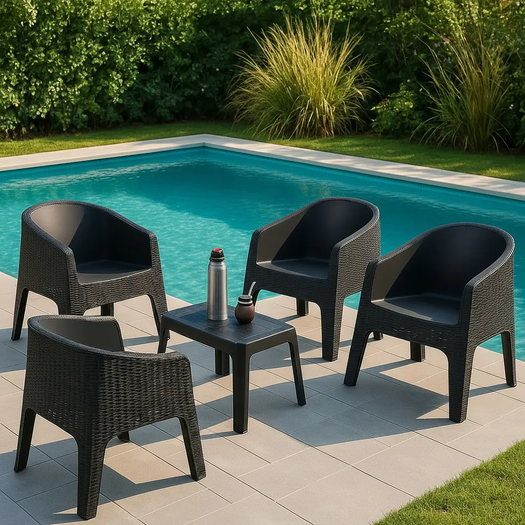 Combo 4 Sillones Plasticos Simil Rattan Oasis + Mesita Plastica Auxiliar Bahamas - Imagen 2